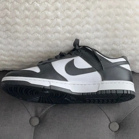 Nike Dunk Low Retro NIB - Picture 11 of 15